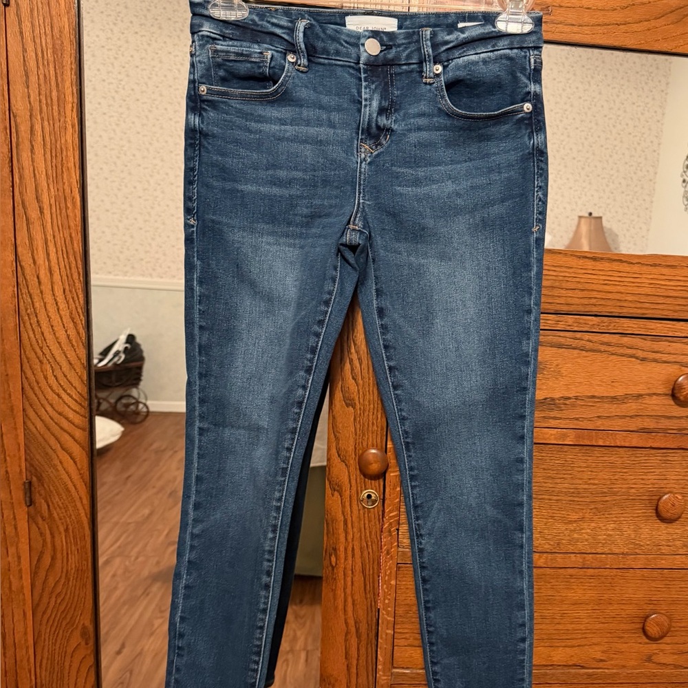 Woman’s Dear John Size 28 Skinny Jeans